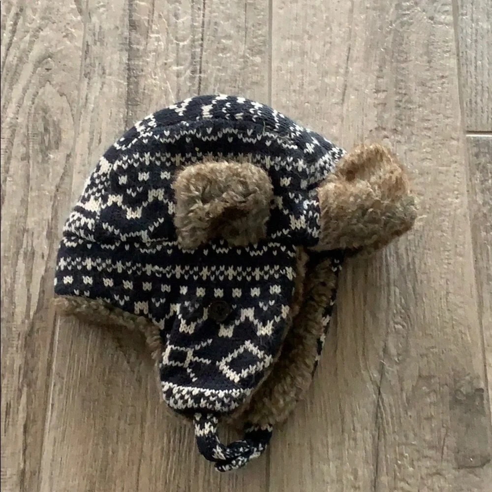 Bundle of 2 trapper hats, 2-3T